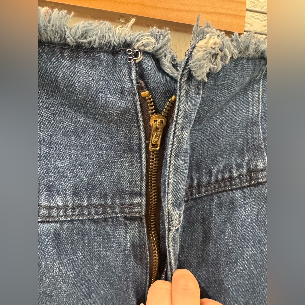 Emoda High-Waist Wide-Leg Lace-Up Back Dark Blue Denim Jeans - Picture 4 of 5